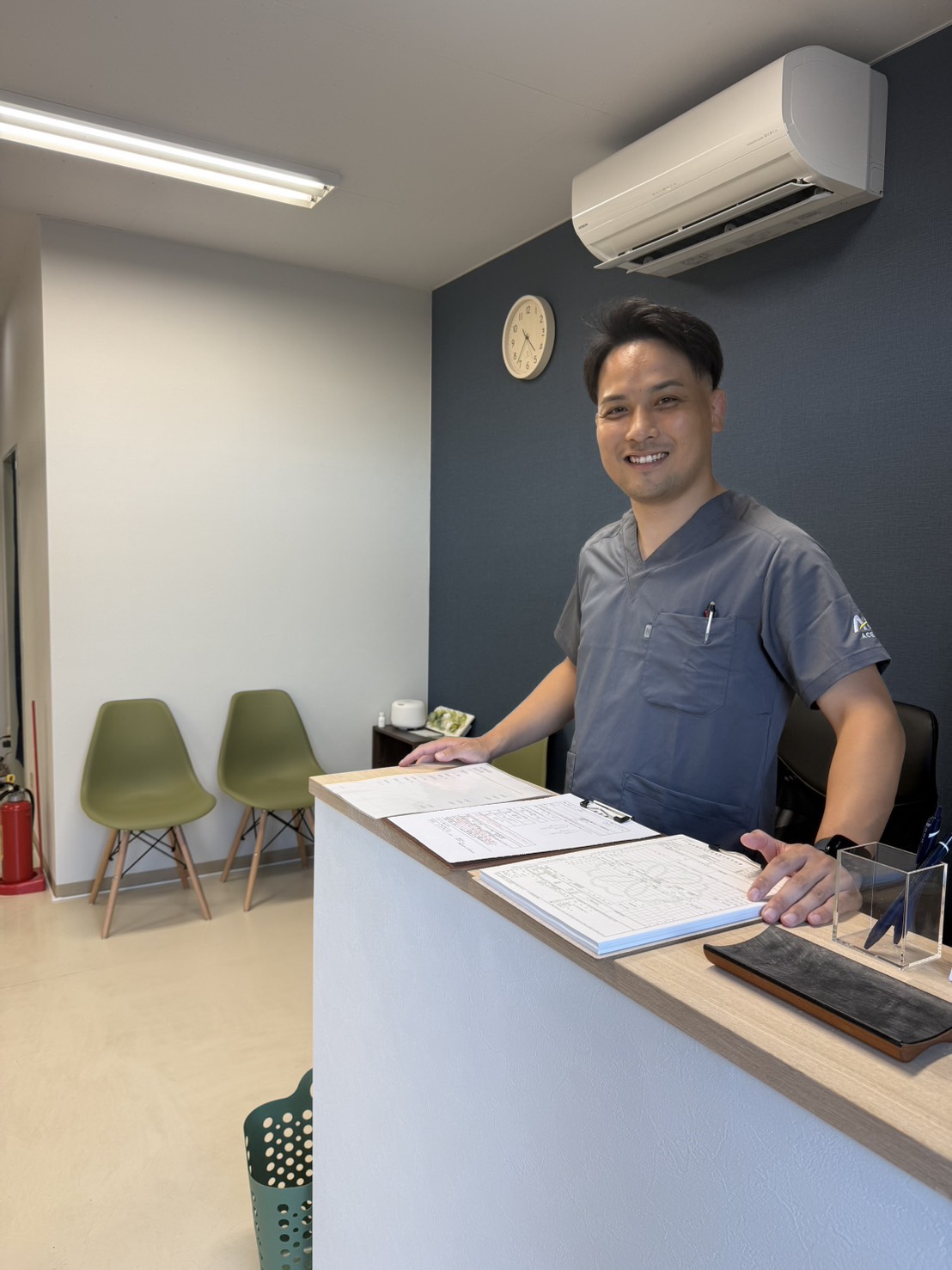ACE整骨院の受付での様子